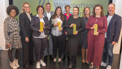 Preisträgerinnen und Jurymitglieder bei der Verleihung der Augusta 2024.