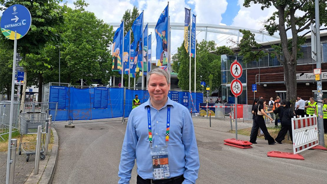 Carsten Knobloch, Fachbereichsleiter Service, bei der EM 2024 in Stuttgart im Einsatz.