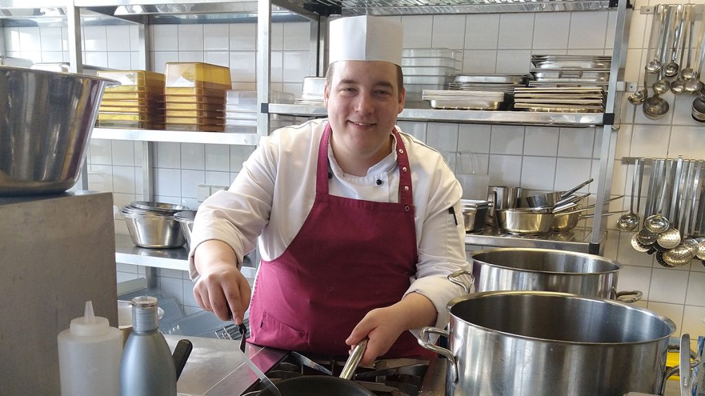 Kulinarisches Können in Aktion: Stephan Libbert aus unserer BUHL-Niederlassung in Aachen.
